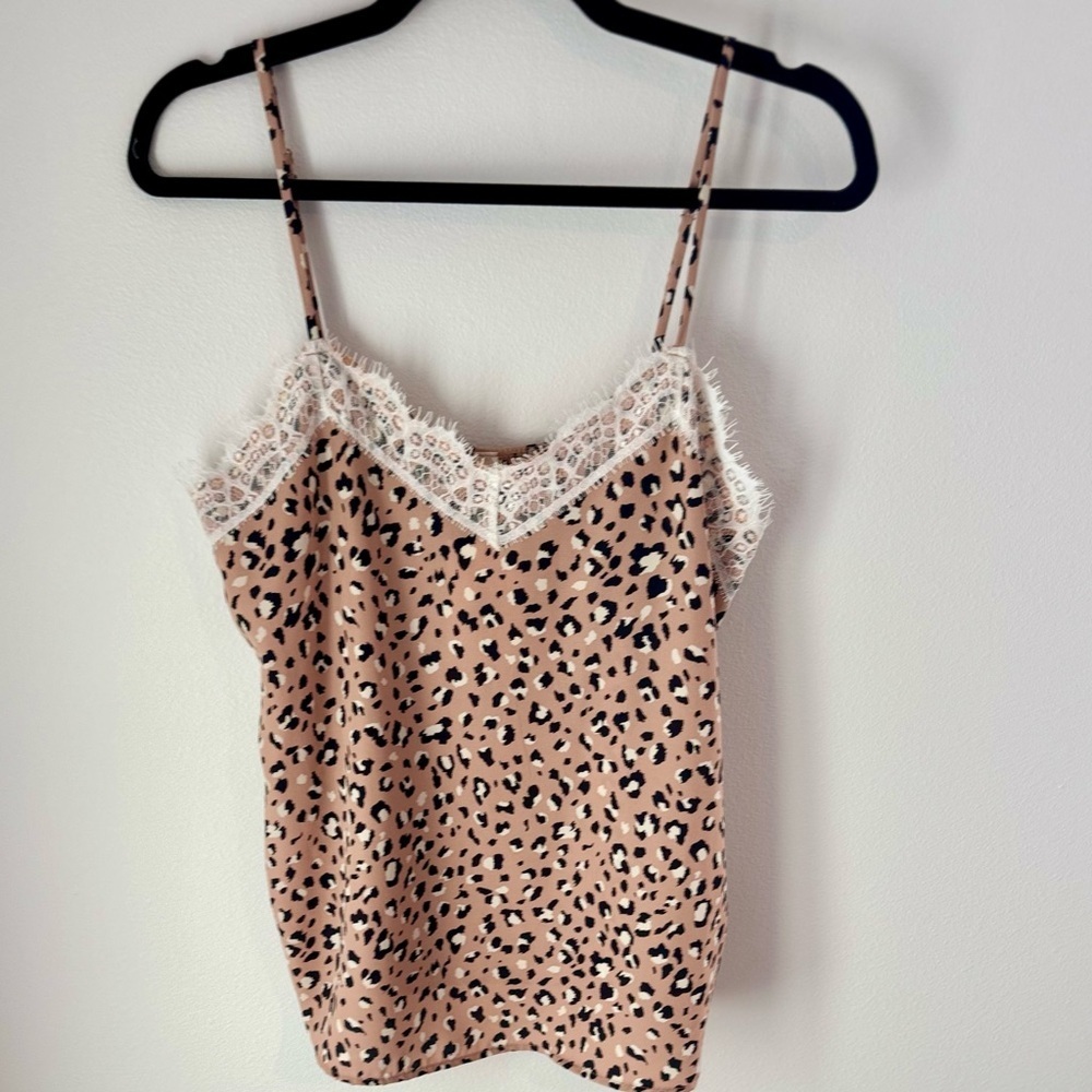 ⭐️ NWT - Vanilla Bay Leopard Print Lace Trim Cami – The Mason Jar Boutique